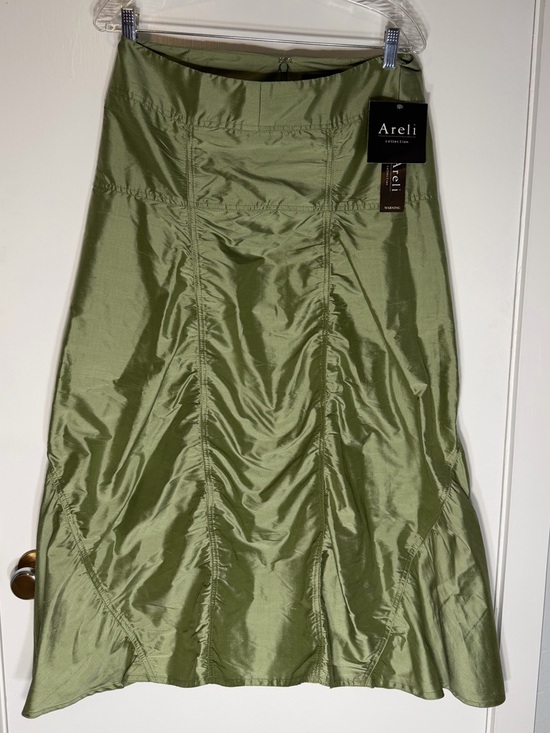 Dresses & Skirts - NWT: Areli Collection Green Silk A-Line Midi Skirt  Size 10